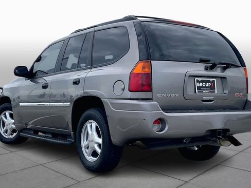 Used 2007 GMC Envoy SLE image 11