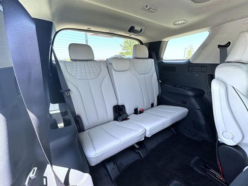 Used 2025 Hyundai Palisade Limited image 22