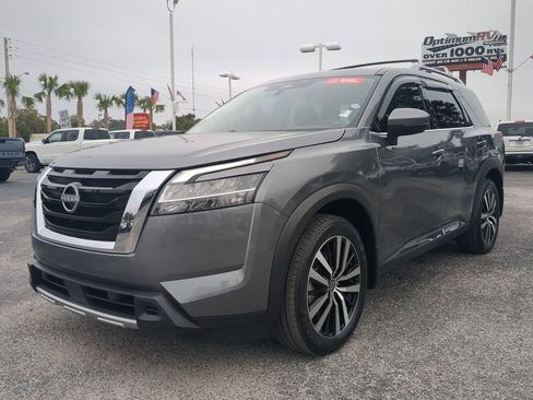 Certified 2024 Nissan Pathfinder Platinum w/ Cargo Package image 8