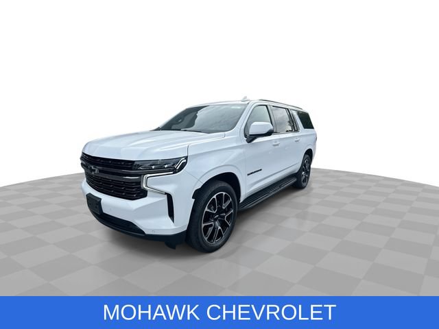 Certified 2022 Chevrolet Suburban RST w/ Luxury Package AWD/4WD image 4