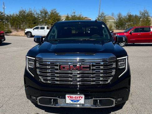 New 2025 GMC Sierra 1500 Denali w/ Technology Package image 3