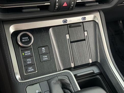 Certified 2025 Lexus GX 550 AWD/4WD image 20