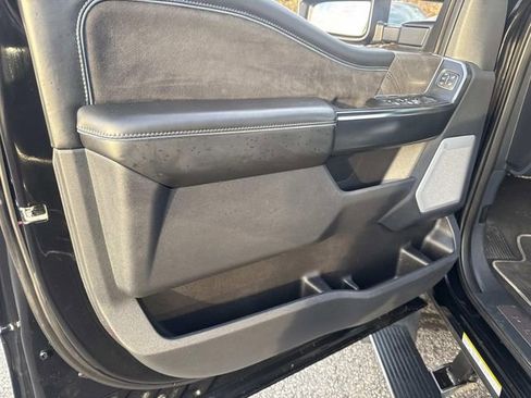 Used 2025 Ford F450 Platinum image 23