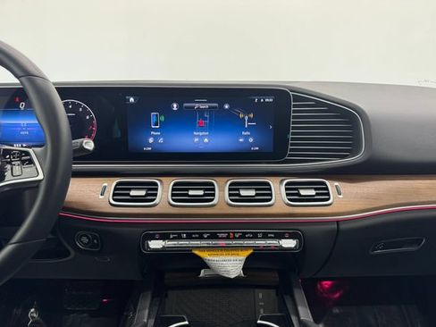 Used 2026 Mercedes-Benz GLE 350 4MATIC image 4