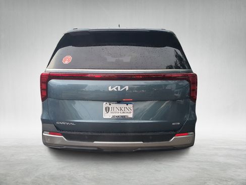 New 2026 Kia Carnival SX image 4