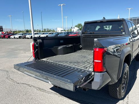 New 2026 Toyota Tacoma TRD Off-Road AWD/4WD image 12