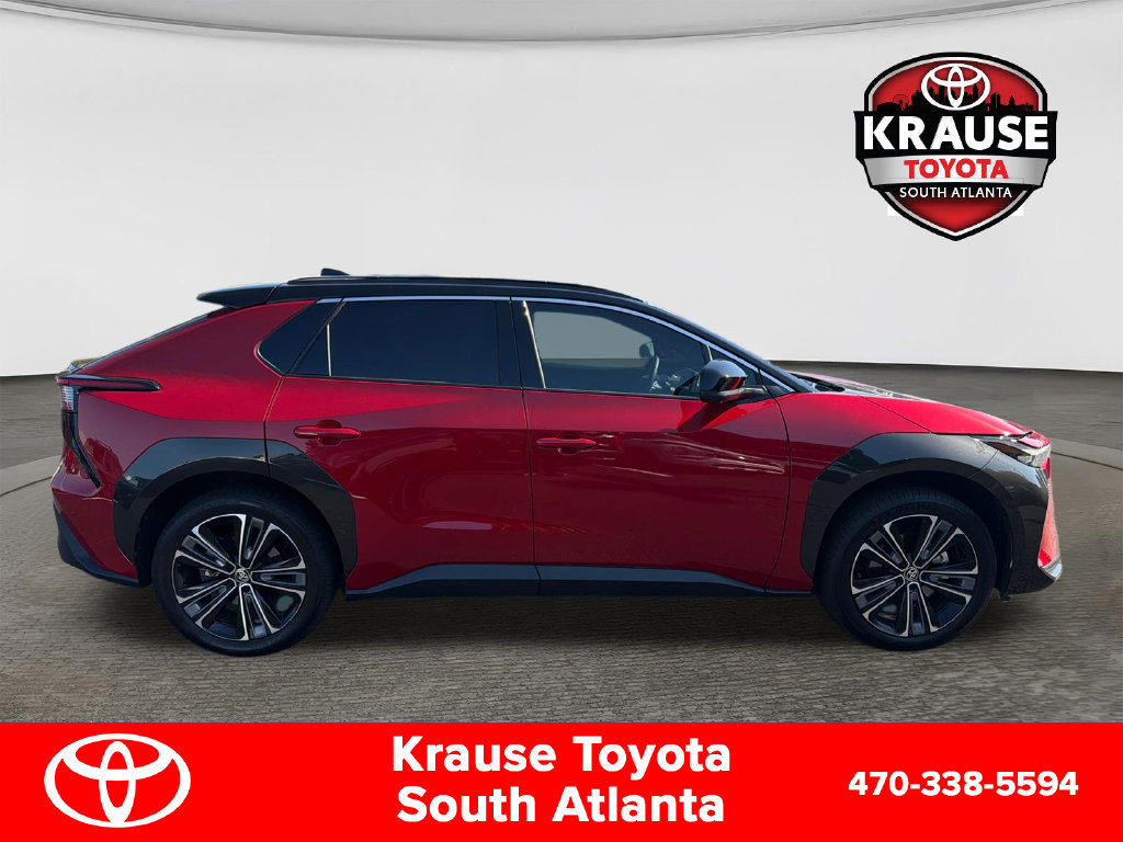 Used 2024 Toyota bZ4X FWD image 9