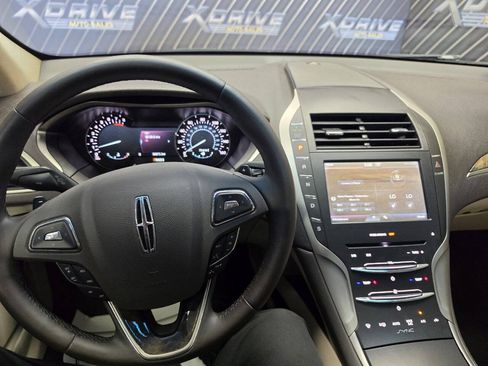 Used 2016 Lincoln MKZ w/ Equipment Group 200A Select FWD image 15