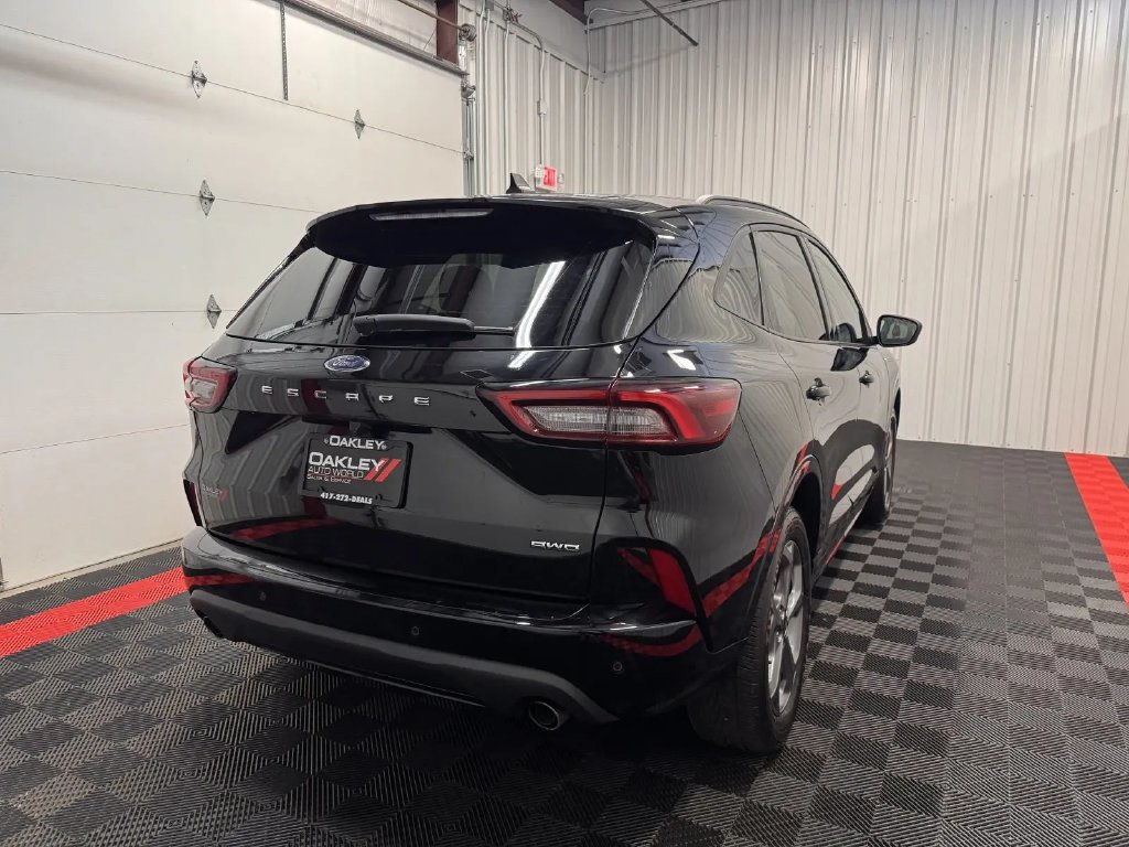 Used 2024 Ford Escape ST-Line w/ Tech Pack #1 AWD/4WD image 16