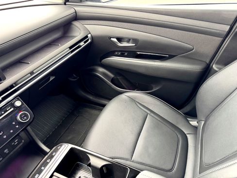 Used 2025 Hyundai Tucson Limited image 34