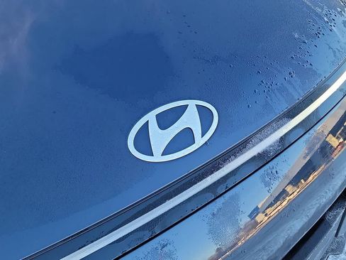 New 2026 Hyundai Kona SE image 24