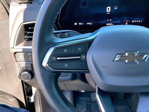 Used 2025 Chevrolet Tahoe Z71 image 24