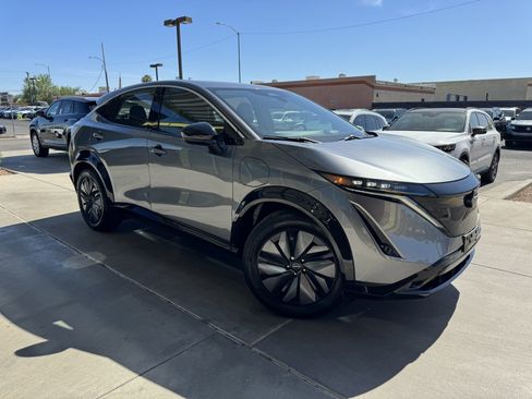 Used 2023 Nissan Ariya FWD image 6