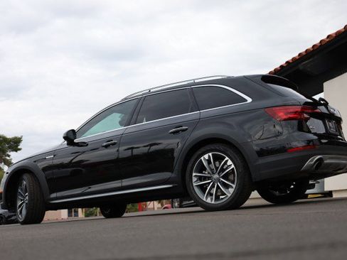 Used 2019 Audi A4 2.0T allroad Prestige w/ Prestige Package image 16