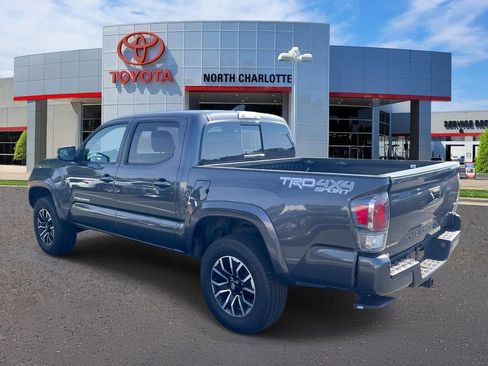 Used 2023 Toyota Tacoma TRD Sport w/ Technology Package AWD/4WD image 6