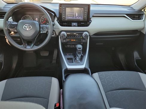 Used 2021 Toyota RAV4 XLE w/ Convenience Package image 17
