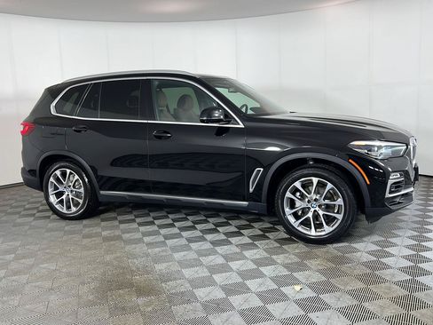 Used 2020 BMW X5 xDrive40i w/ Convenience Package AWD/4WD image 3