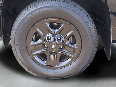 Certified 2020 Toyota Tundra SR5 w/ SR5 Upgrade Package image 28