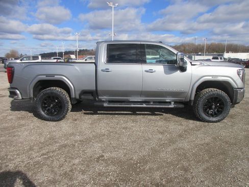 New 2026 GMC Sierra 2500 SLT w/ SLT Premium Package image 3