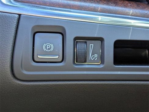 New 2025 Cadillac XT5 Sportv image 26