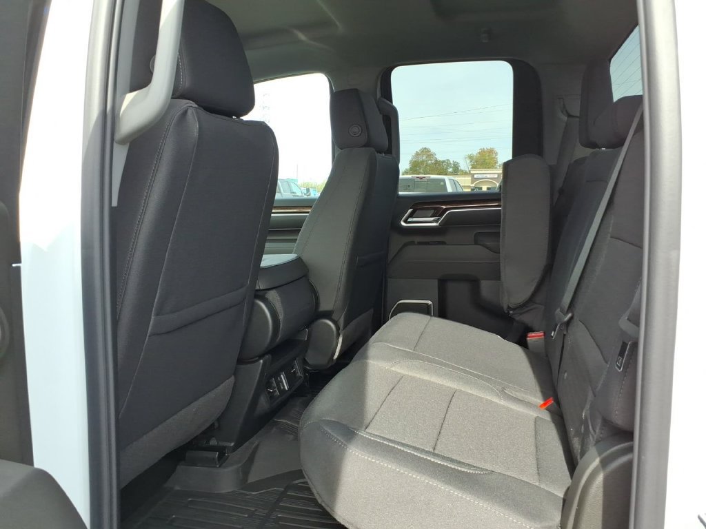 New 2026 GMC Sierra 2500 SLE w/ SLE Value Package; AWD/4WD image 15