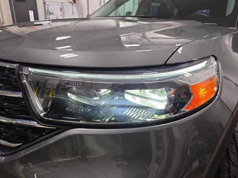 Used 2023 Ford Explorer XLT w/ Equipment Group 202A image 35