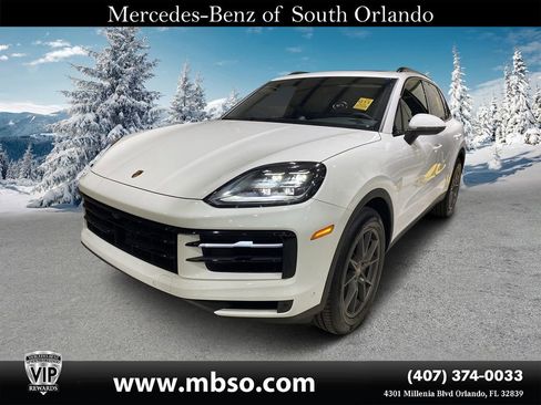 Used 2026 Porsche Cayenne AWD/4WD image 17