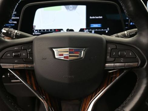 Used 2023 Cadillac Escalade ESV Premium Luxury AWD/4WD image 31