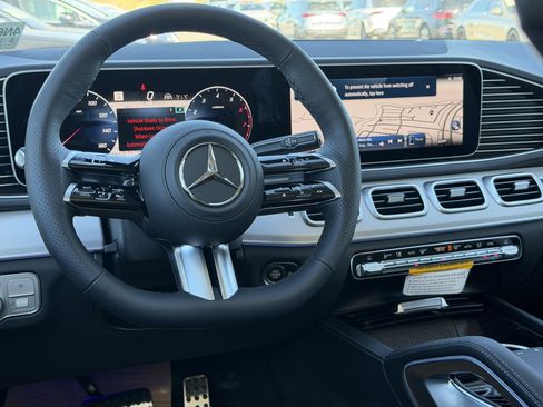 New 2026 Mercedes-Benz GLS 450 4MATIC image 29