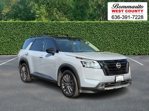 Used 2023 Nissan Pathfinder SL w/ SL Premium Package AWD/4WD image 1