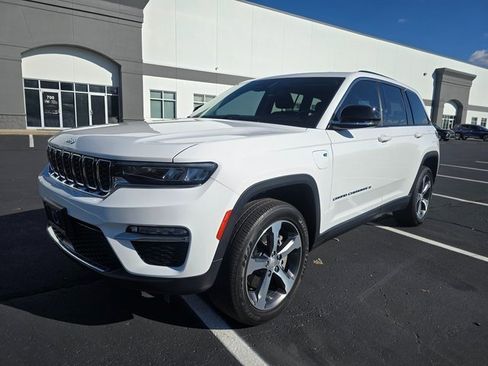Used 2023 Jeep Grand Cherokee 4xe image 11