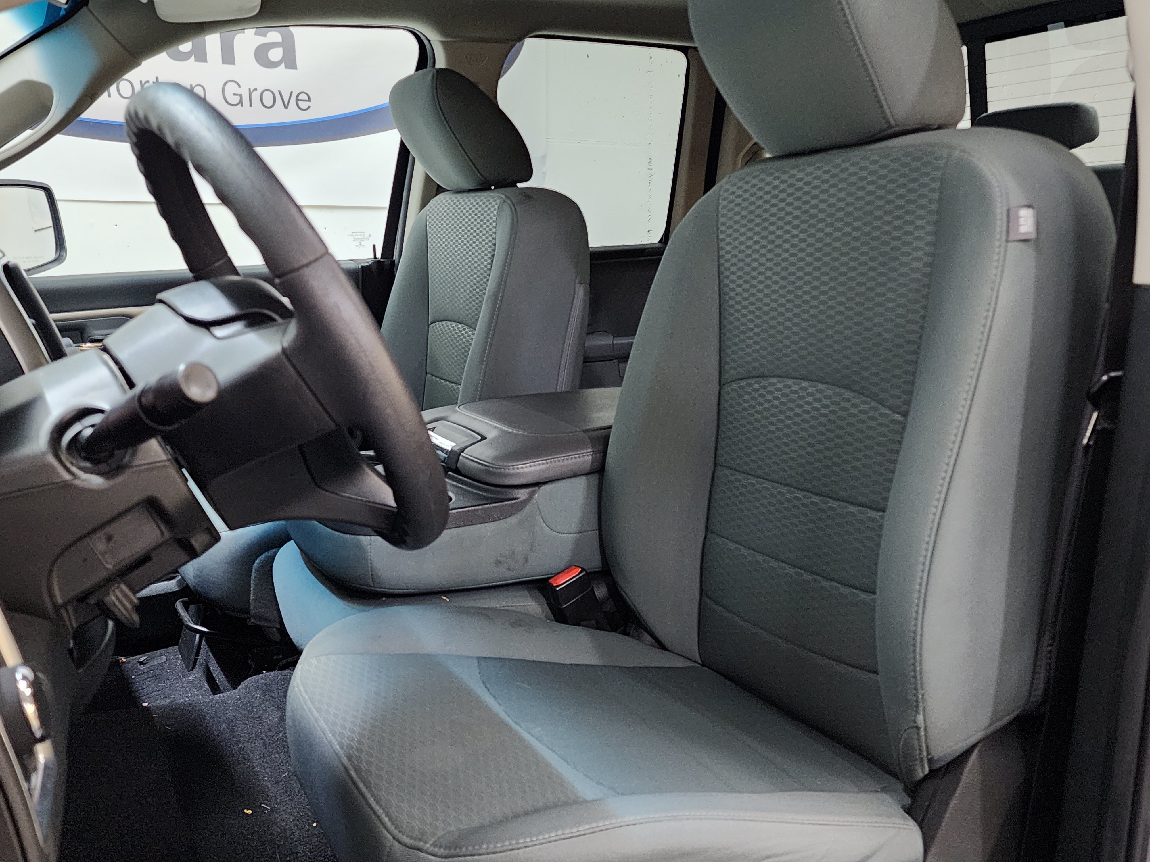Used 2019 RAM 1500 Classic SLT AWD/4WD image 15