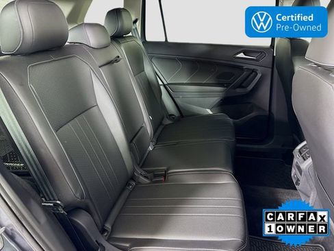Used 2024 Volkswagen Tiguan SE image 29