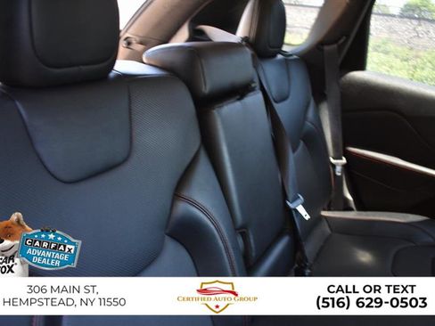 Used 2022 Jeep Cherokee Trailhawk w/ Premium Leather Package image 27