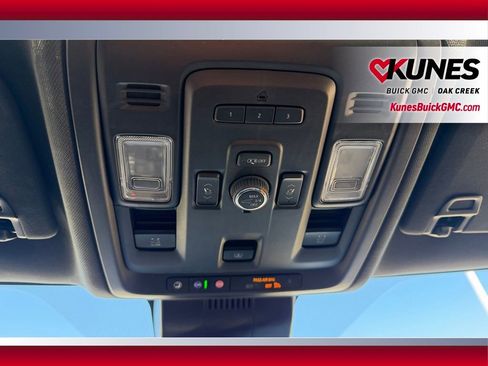 Used 2023 GMC Yukon XL AT4 image 36