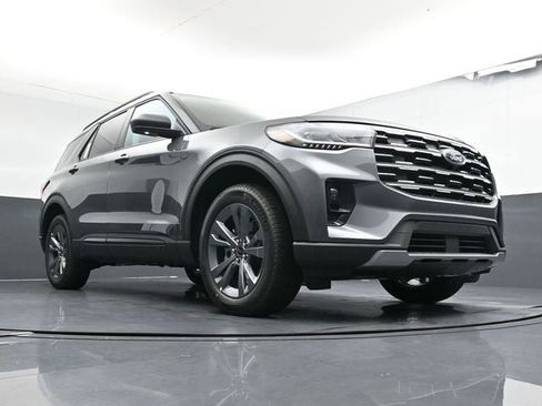 New 2026 Ford Explorer Active w/ Active Comfort Package image 24