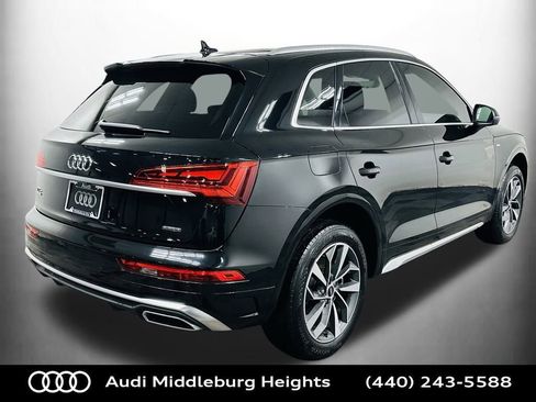 Certified 2023 Audi Q5 2.0T Premium w/ Convenience Package image 9