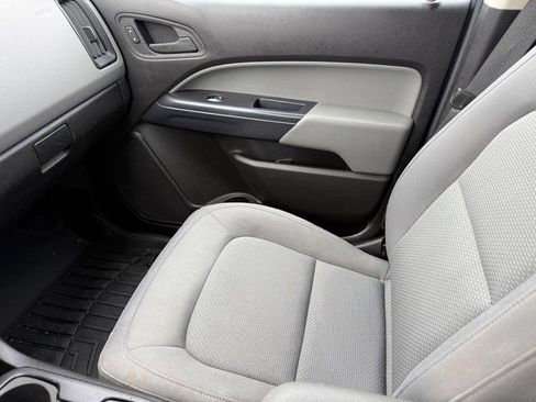 Used 2017 Chevrolet Colorado W/T w/ WT Convenience Package image 18