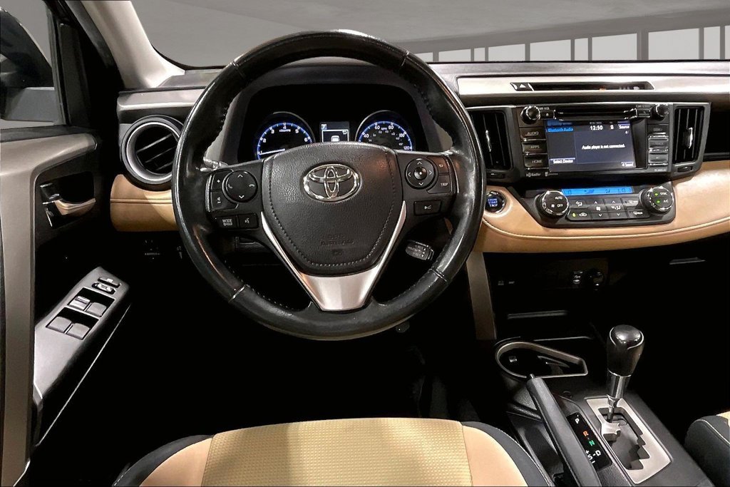 Used 2018 Toyota RAV4 XLE w/ Plus Extra Value Package AWD/4WD image 9
