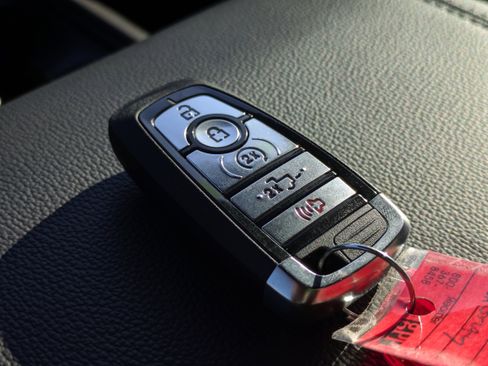 New 2025 Ford F150 Lariat w/ Equipment Group 501A Mid image 36