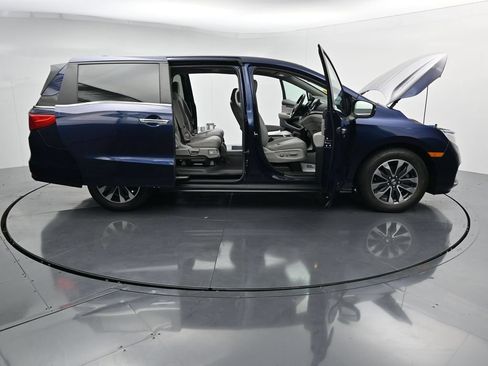 Used 2024 Honda Odyssey EX-L image 41