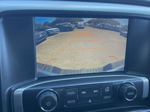 Used 2015 GMC Sierra 1500 SLT w/ SLT Crew Cab Value Package image 17