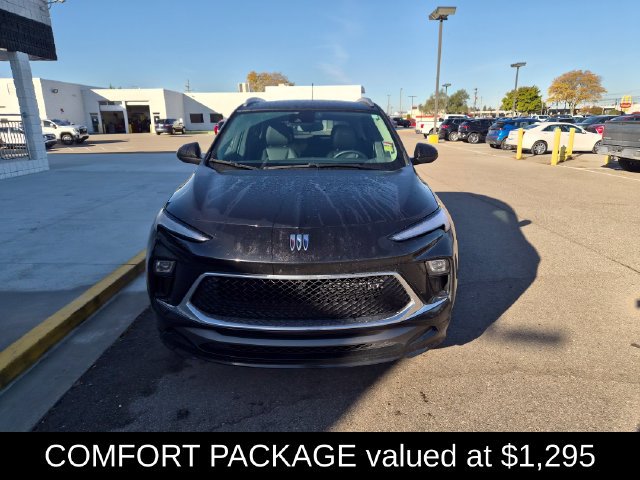 Used 2024 Buick Encore GX Sport Touring w/ Comfort Package AWD/4WD image 3
