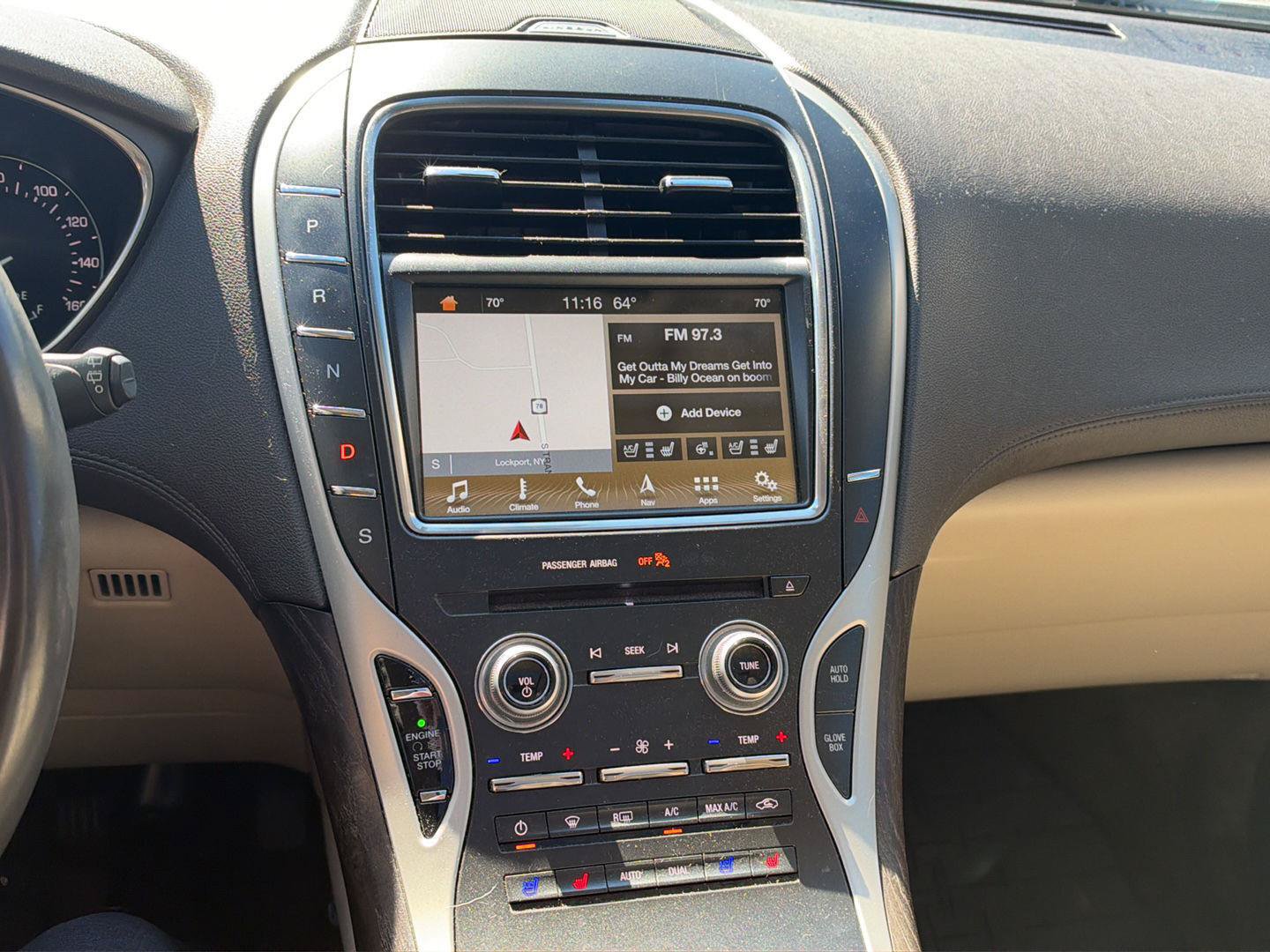 Used 2017 Lincoln MKX Reserve w/ Lincoln MKX Climate Package AWD/4WD image 9