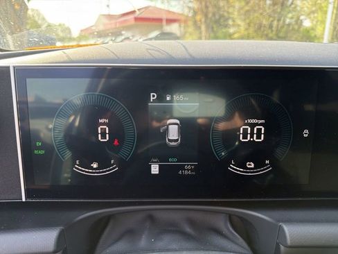 Used 2025 Hyundai Tucson Blue image 15