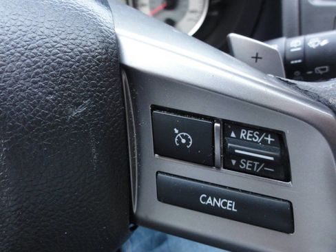 Used 2014 Subaru Impreza 2.0i Premium image 23