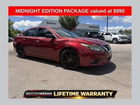 Used 2017 Nissan Altima 2.5 SR w/ Midnight Edition Package FWD image 1