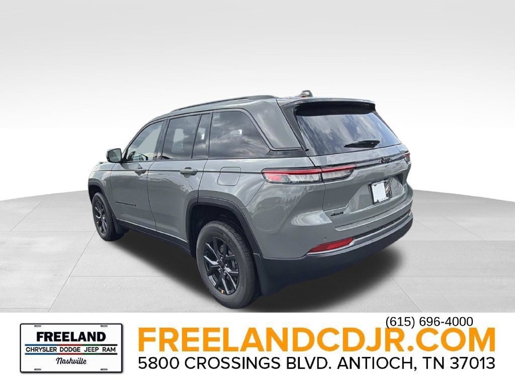 New 2027 Jeep Grand Cherokee Altitude AWD/4WD image 5