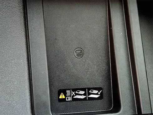 Used 2021 GMC Sierra 1500 Denali w/ Denali Ultimate Package image 23