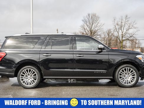 Used 2022 Ford Expedition Max Platinum image 3